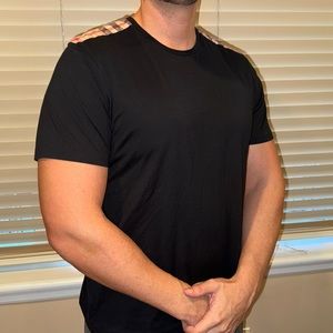 Burberry Tee shirt